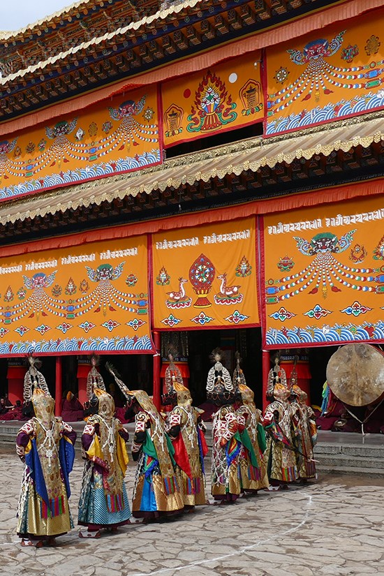 Voyage en groupe durant le festival Monlam (Losar) en 2016 à Amdo, Tibet est