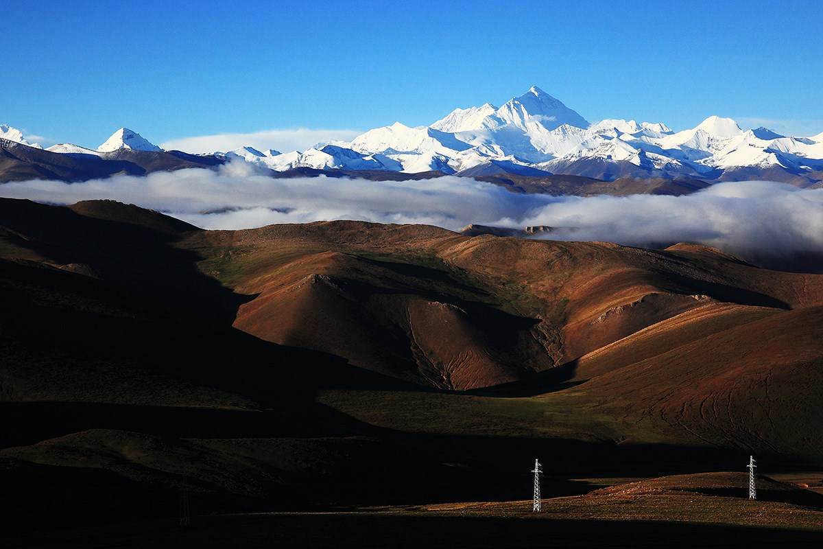Qomolangma (Everest, 8844.43 m)