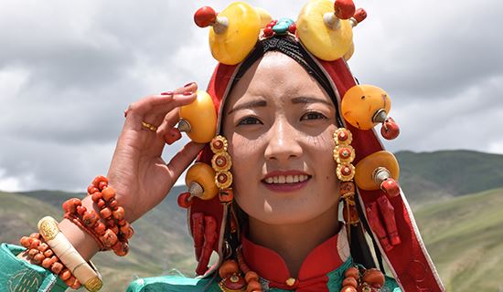 Fête de Course de Chevaux à Yushu