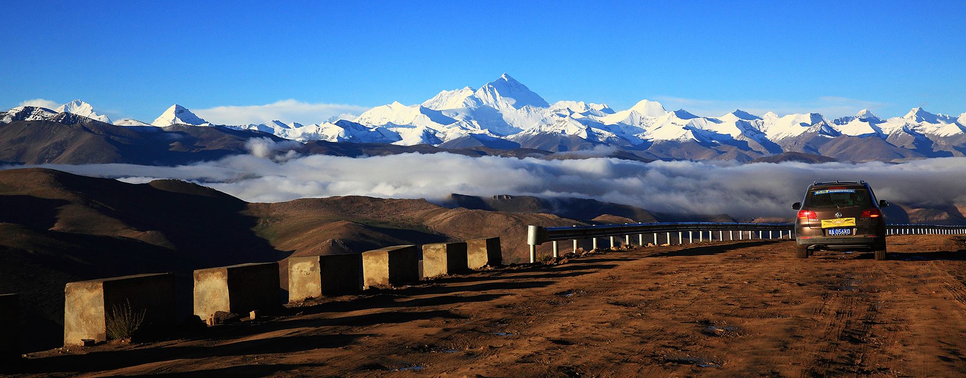 Voyage en Voiture du Tibet à Xinjiang avec Everest et Trekking Autour de Kailash