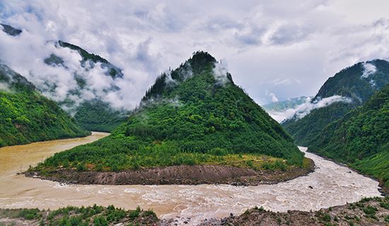 Voyage en Voiture du Yunnan au Népal via Tibet avec Everest