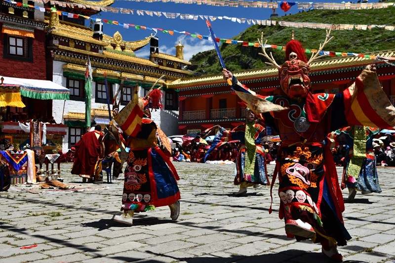 Mask Dance at Tagong Monastery