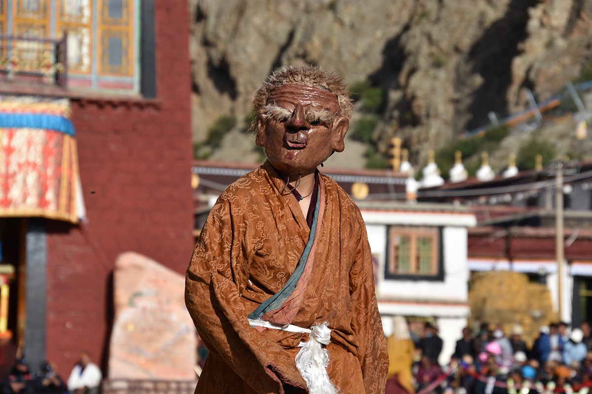 Mask Dance Festival during Great Prayer in Summer | Photo par Yang Zeru