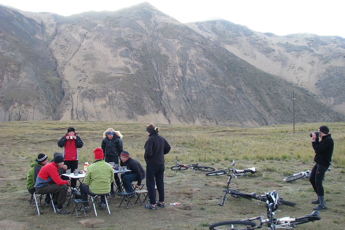 Bike Tour to Amnye Machen | Photo par Ping Pai