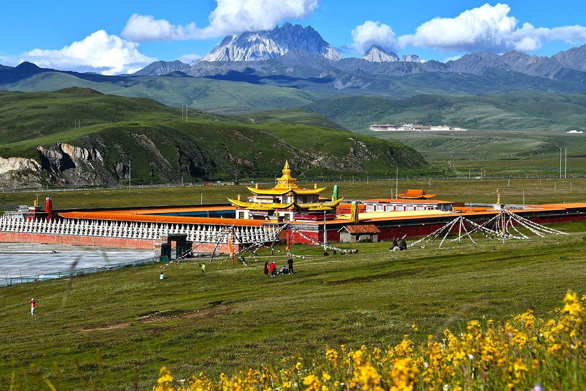 Muya Golden Pagopda of Yala Mountain | Photo par Liu Bin