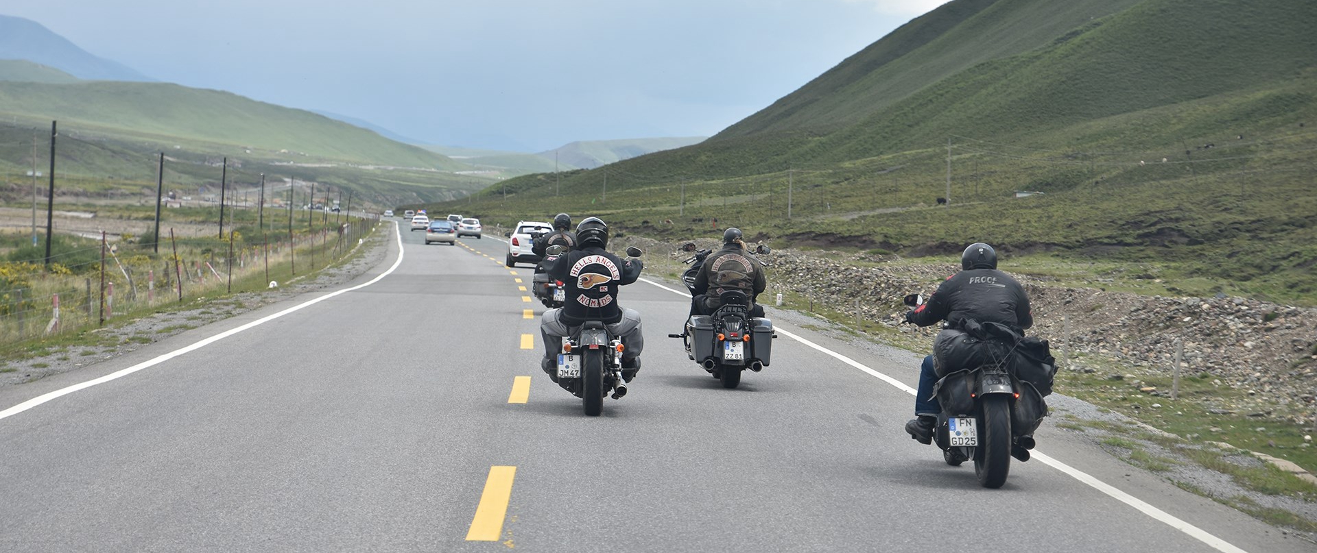 Voyage à Moto Louée du Sichuan via Yunnan au Tibet