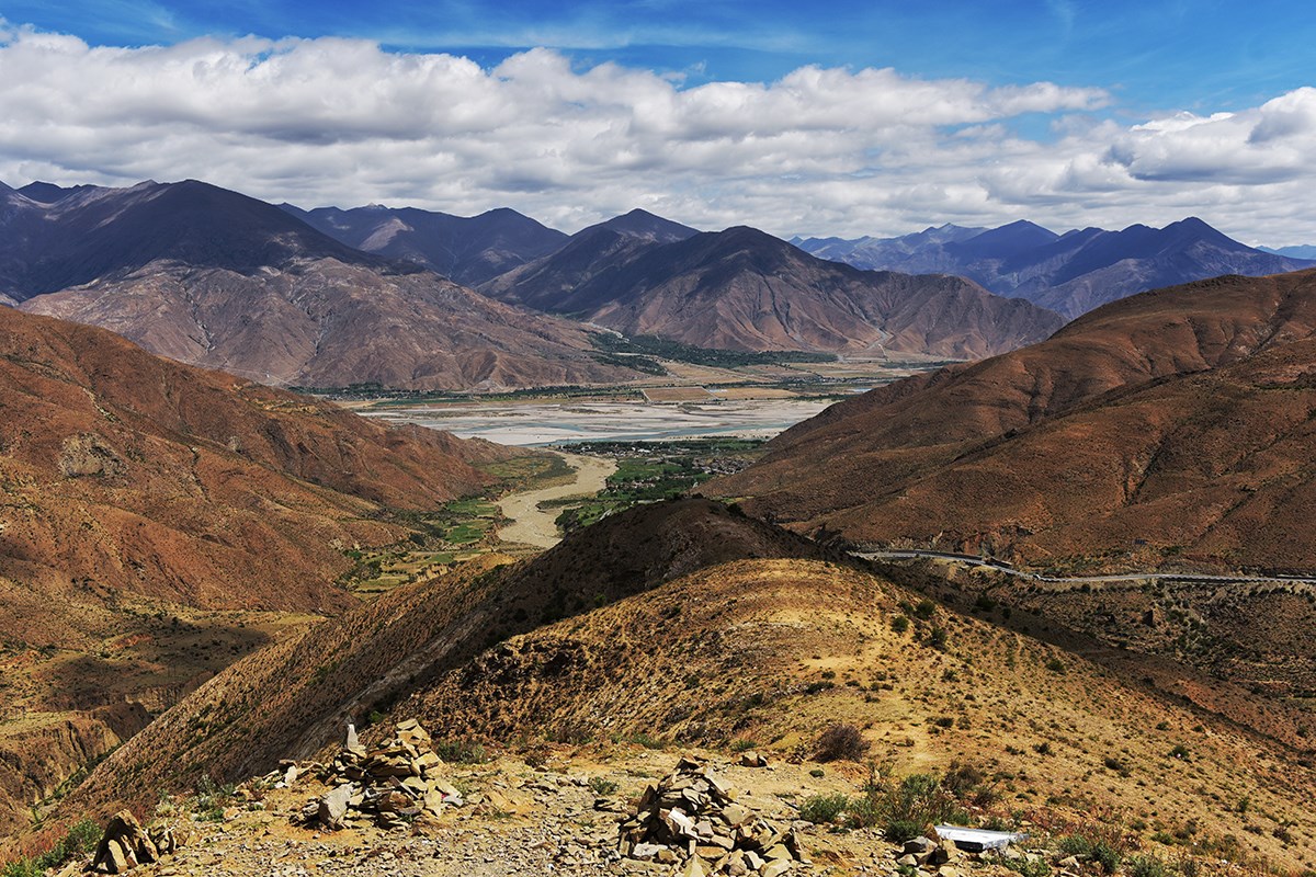 Yarlung Tsangpo and Simila Valley | Photo par Liu Bin