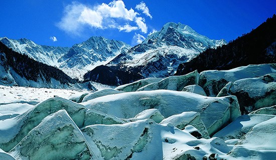 Voyage de 3 Jours du Parc Glaciaire Hailuogou et de la Montagne Mengding