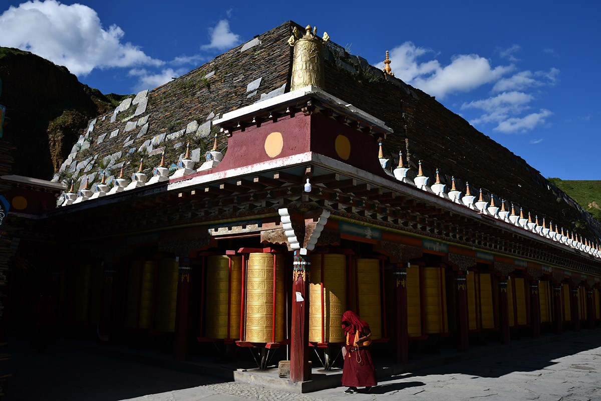 Grand Mani Wall in Tagong | Photo par Liu Bin