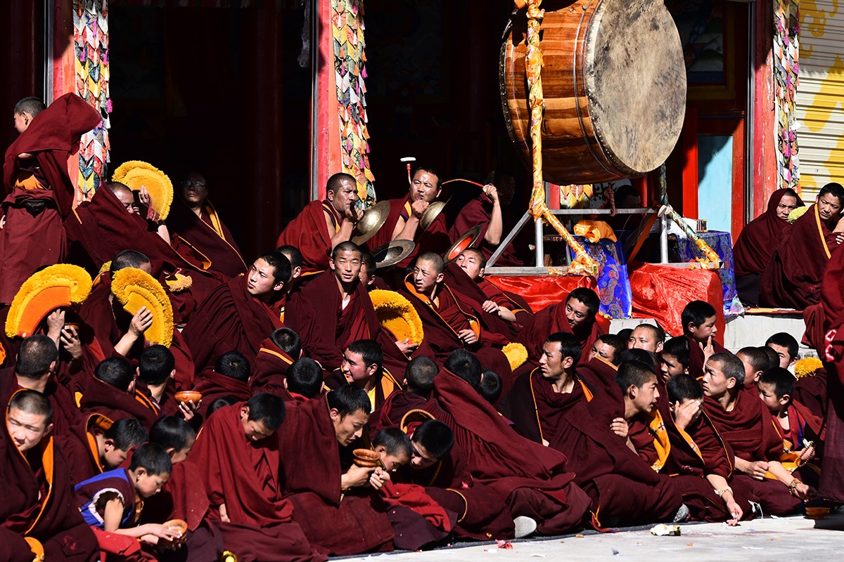 Monlam Festival (New Year Festival, Losar) in Aba