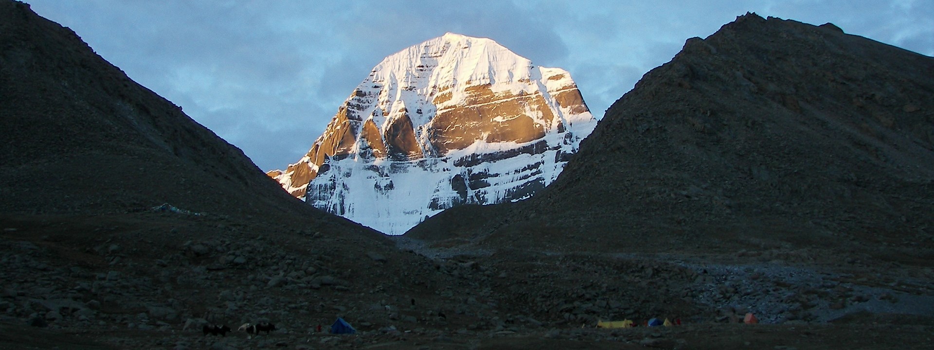 Voyage en Voiture du Tibet à Xinjiang avec le Trekking Autour de Kailash