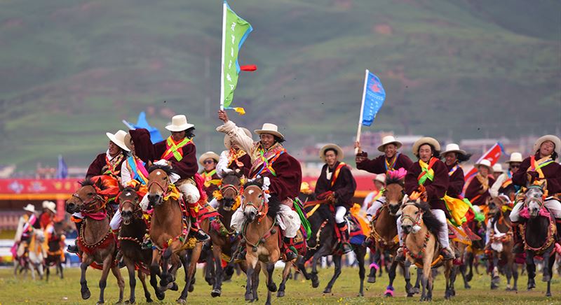 Litang Horse Racing