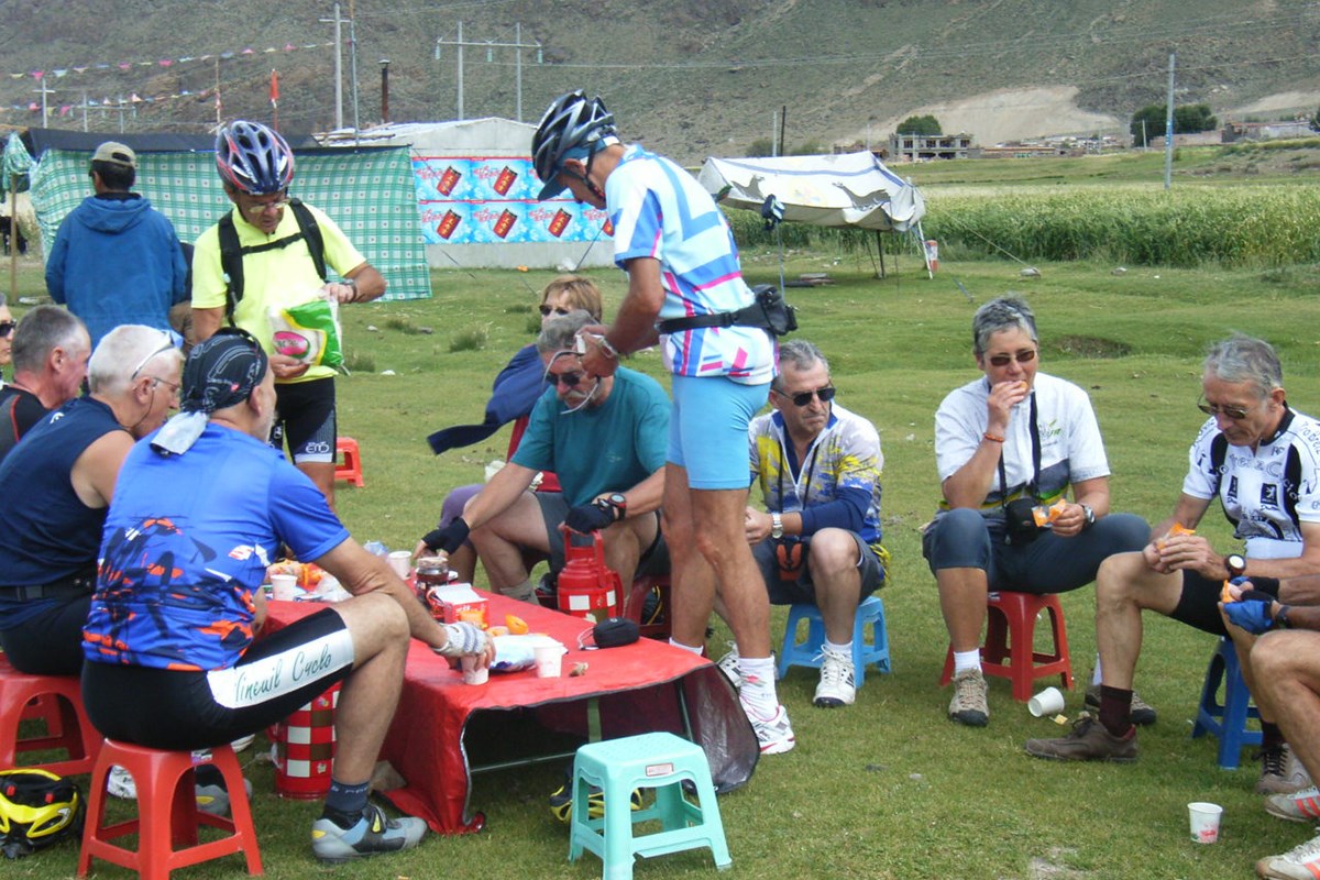 Picnic | Photo par Li Chaojun
