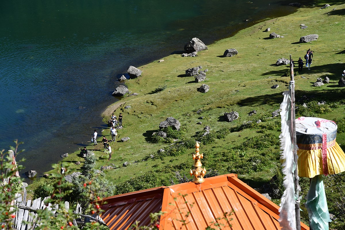 Tsoka Monastery and Tsoka Lake | Photo par Liu Bin