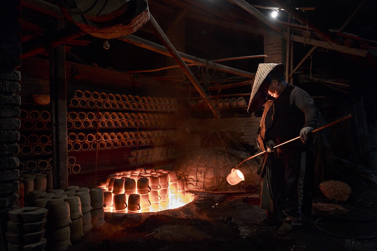 Black Pottery in Yingjing