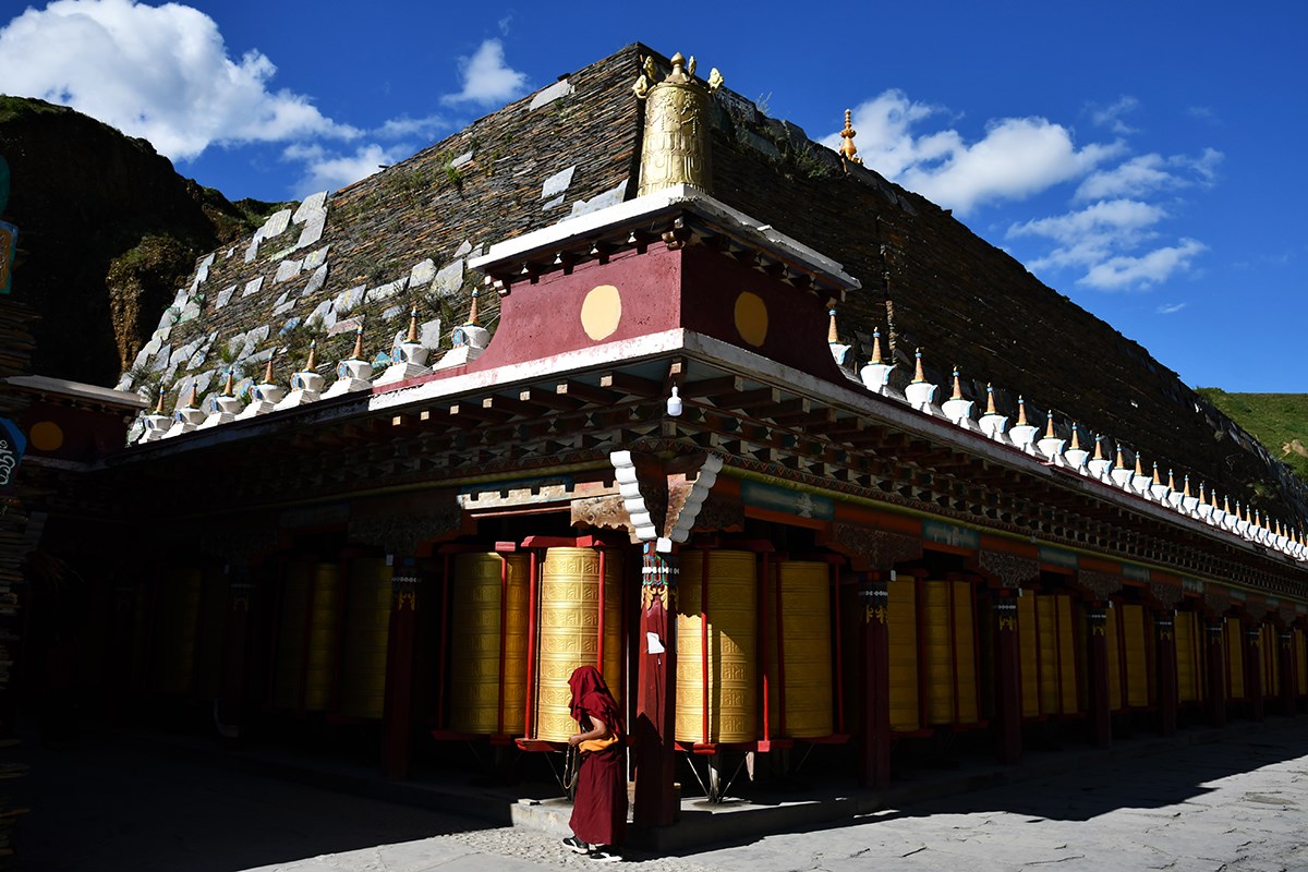Grand Mani Wall in Tagong | Photo par Liu Bin
