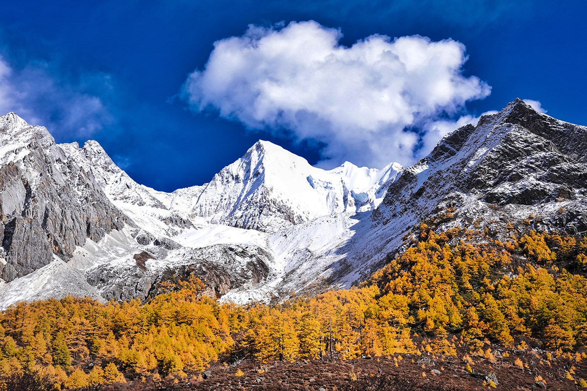 Xialuoduoji Mountain in Yading | Photo par Wang Lei