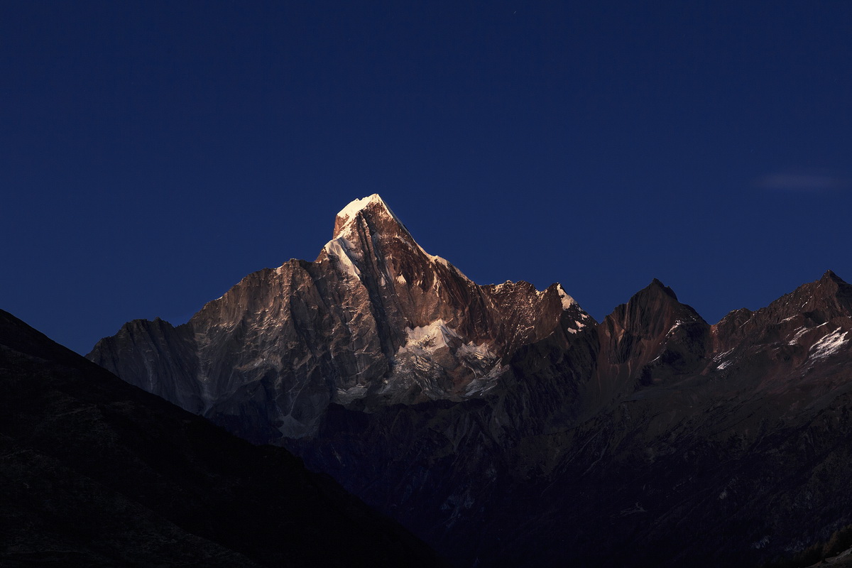 Sunset of Siguniang Mountain | Photo par Min Zhao